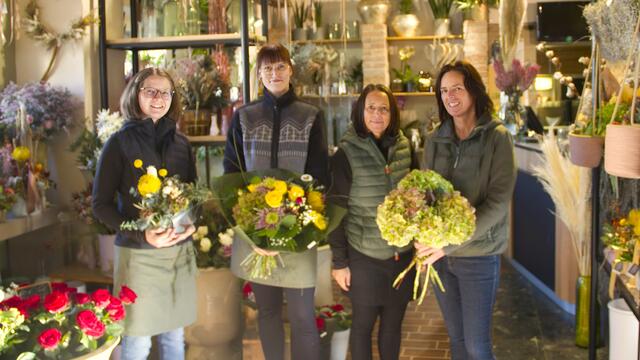 Michaela Grandits und ihre kompetenten Mitarbeiterinnen sogen für prachtvollen, abwechslungsreichen Blumenschmuck und Dekorationen im Jahreszyklus.
