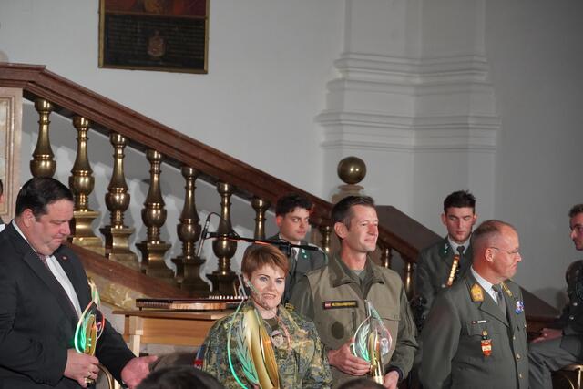 In der Kategorie „Zivilbediensteter des Jahres“ gewann in diesem Jahr Roswitha Mathes. | Foto: Emanuel Hasenauer