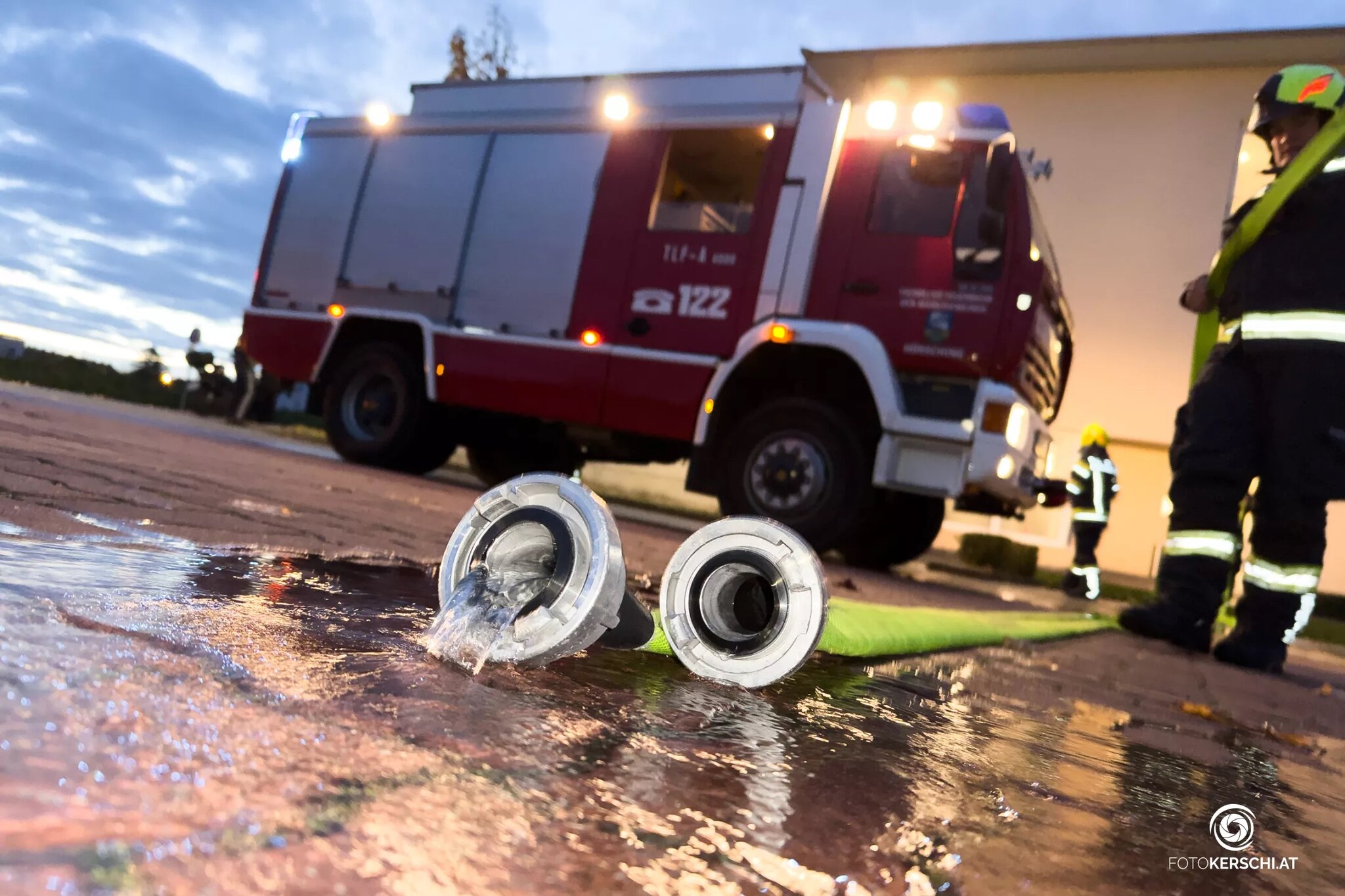 Brandalarm in Hörsching: Feuerwehreinsatz nach Küchenbrand in ...
