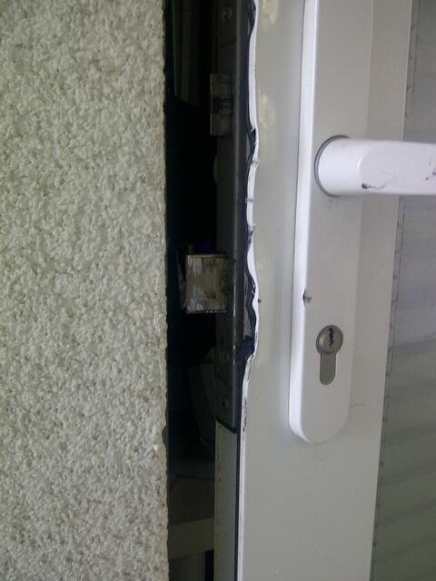 Symbolbild: Die Täter brachen die Terrassen- und Balkontür auf. | Foto: Michael Holzmann