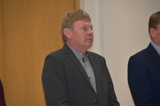 Johann Benkö wurde als neuer ÖVP Gemeinderat angelobt. | Foto: Michael Strini