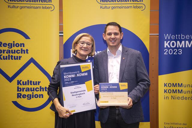 Landeshauptfrau Johanna Mikl-Leitner mit dem Neulengbacher Bürgermeister Jürgen Rummel. | Foto: Daniela Matejschek