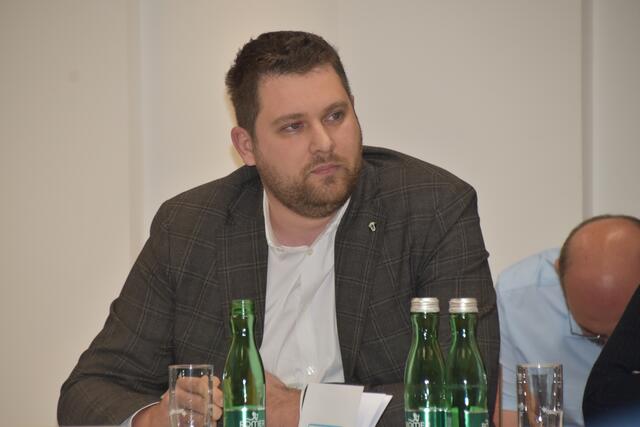 ÖVP-Gemeinderat Stefan Rath übte heftige Kritik an Leitgeb. | Foto: Michael Strini
