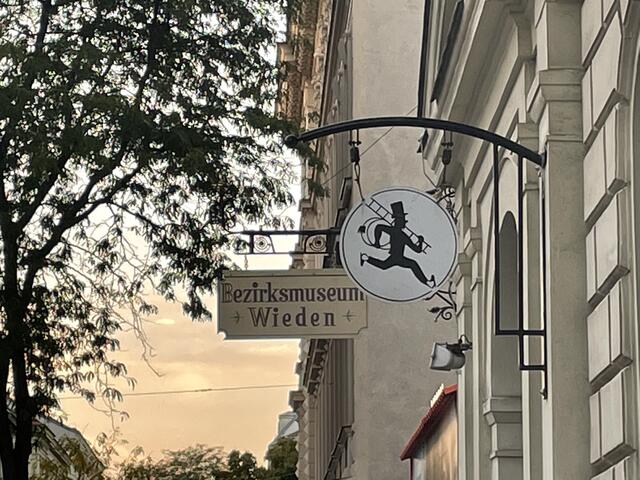 Am 13. November wird im Bezirksmuseum Wieden Komponistinnen und Komponisten gedacht, die während der NS-Zeit verfolgt, vertrieben und in Konzentrationslagern ermordet wurden.  | Foto: Salme Taha Ali Mohamed