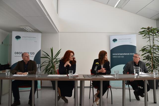 Der Psychosoziale Krisendienst Tirol begleitet Menschen in akuten Krisen und psychischen Ausnahmesituationen professionell.  | Foto: Barbara Fluckinger