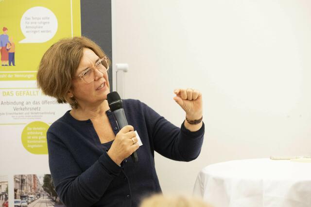 Koordinatorin Cornelia Ehmayer-Rosinak fasste die Ideen zusammen. | Foto: BV 7 Marina Probst-Eiffe 