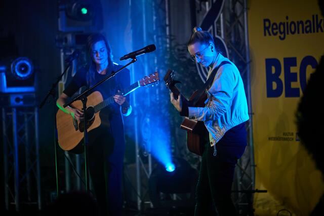 Das Duo Karonie bei seinem großen Auftritt im Finale in St. Pölten | Foto: Kultur.Region.Niederösterreich