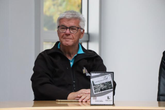 Christian Rudig, Obmann des Bezirksmuseumsverein Landeck ist selbst ein Zeitzeuge. | Foto: Celina Leitner