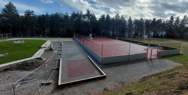 Nach langer Planung und vergleichsweise kurzer Bauzeit ist es nun soweit: Die neue Sportanlage in Gnadenwald wurde fertiggestellt. | Foto: Gemeinde Gnadenwald
