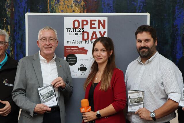 Bürgermeister Herbert Mayr, Kathrin Huber und Johanns Schönherr. | Foto: Celina Leitner