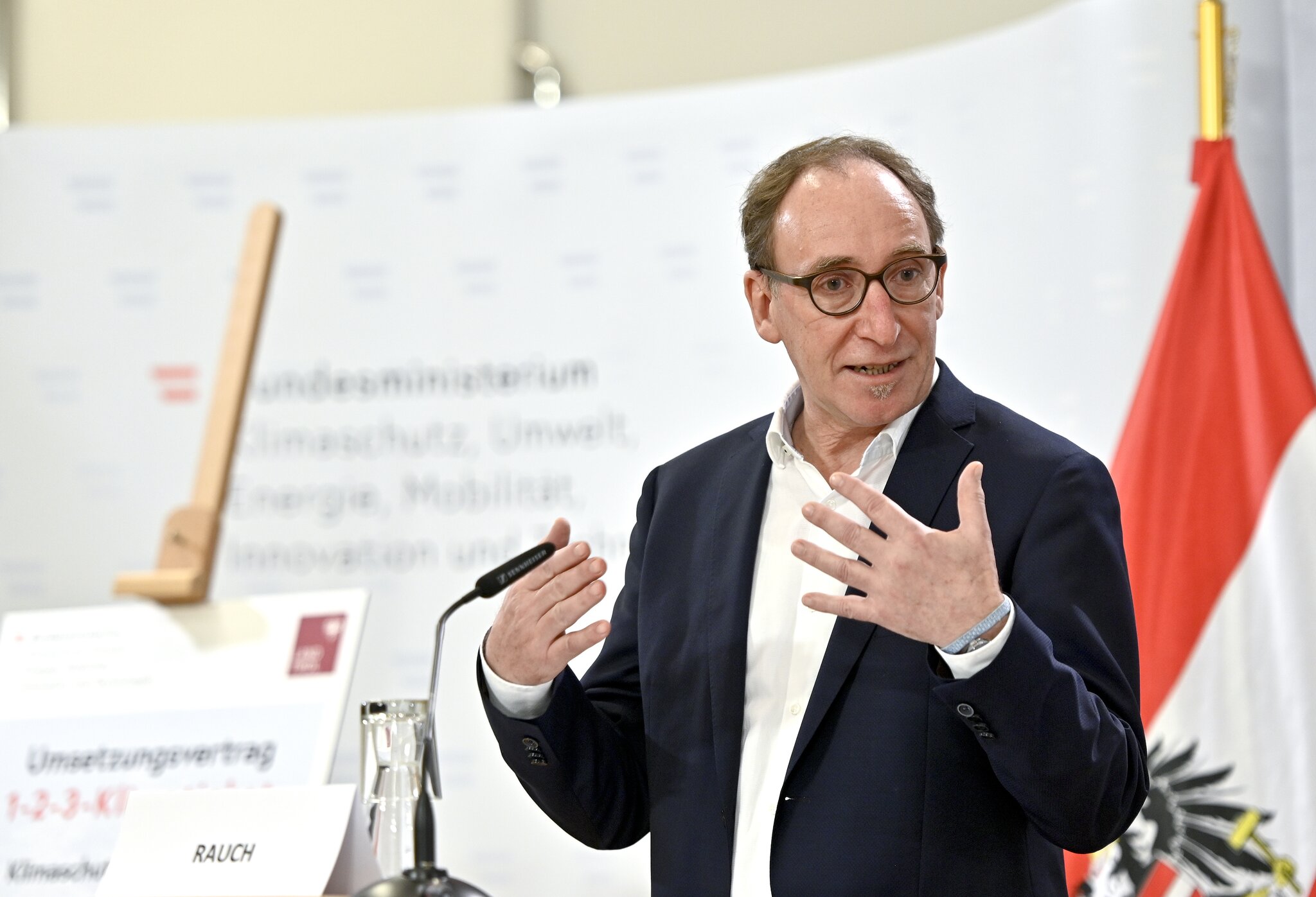 Kurt Rauch Trotz Drohungen von Ärzten: Rauch hält an