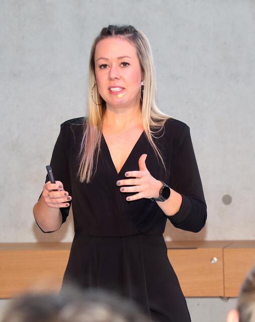 Sandra Murauer, Teamleiterin Personalmarketing und -entwicklung bei Fill in Gurten. | Foto: Doms