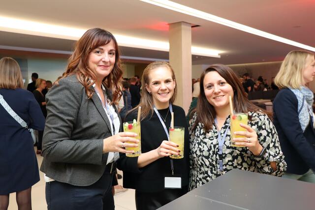 Sylvia, Veronika und Jasmina.