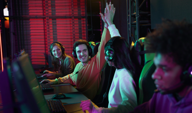 Beim E-Sport geht es vor allem um Teamgeist. | Foto: Freepik