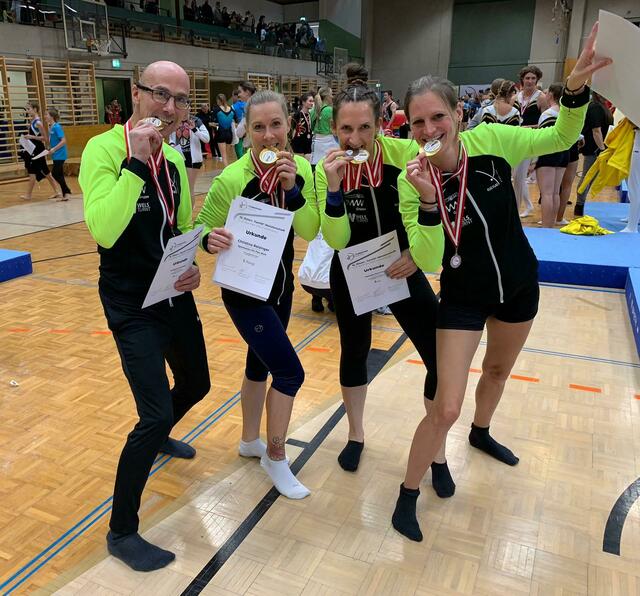 1. Platz für Wolfgang, Christina, Manuela, Lisi (AK 50-59 Basisstufe) | Foto: SV Flic-Flac