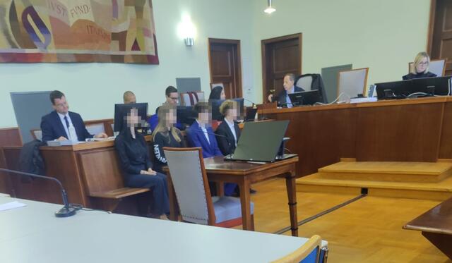 Die Angeklagten beim Prozess. | Foto: Sascha Trimmel