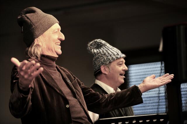 Markus Linder  (abgroast) und Siggi Haider (dogeblieben) sagen wieder "Herzlich willkommen"! | Foto: Hassl