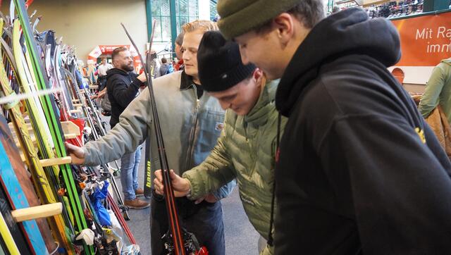 Rund 4.200 Artikel wechselten den Besitzer. | Foto: Johannes Brandner