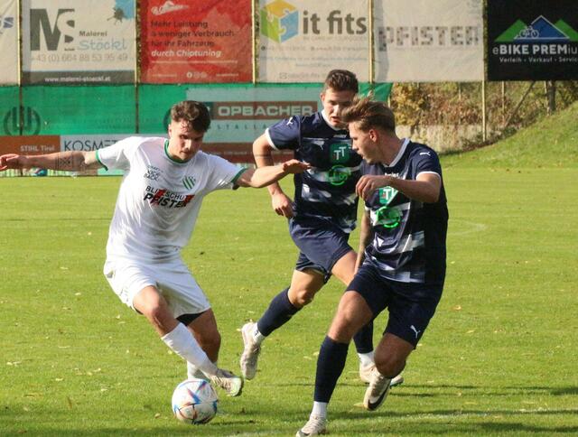 Daniel Wurnig (weiß) bereicherte eindeutig das Ebbser Offensivspiel. | Foto: Schwaighofer