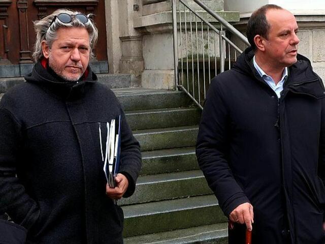 Architekt Thomas Pilz (links) und Bürgermeister Christoph Stark beim Lokalaugenschein.