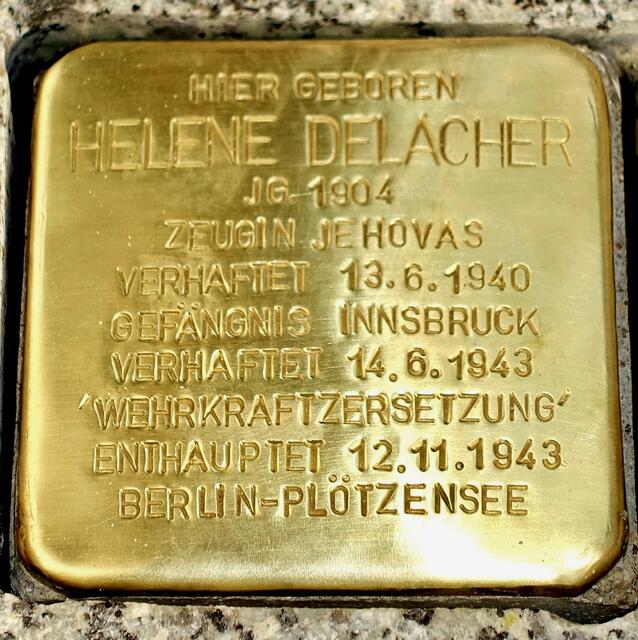 Stolperstein zum Gedenken an Helene Delacher aus Leisach, Osttirol | Foto: Verein Lila Winkel
