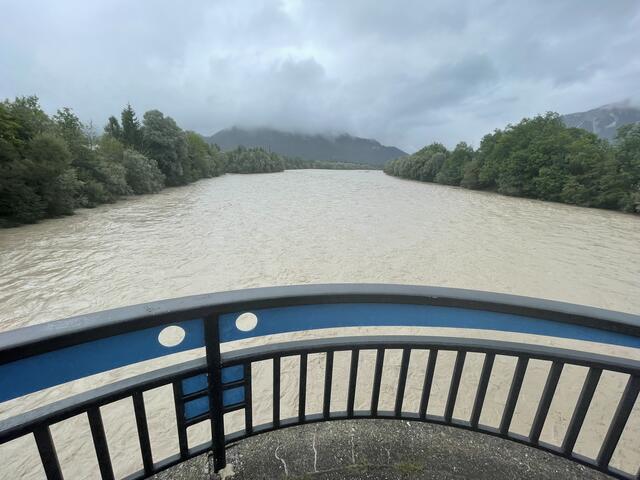 Der Wasserstand des Lechs ist hoch. Auf "Hydro Online" kann man die Stände fortlaufend abrufen. | Foto: Reichel