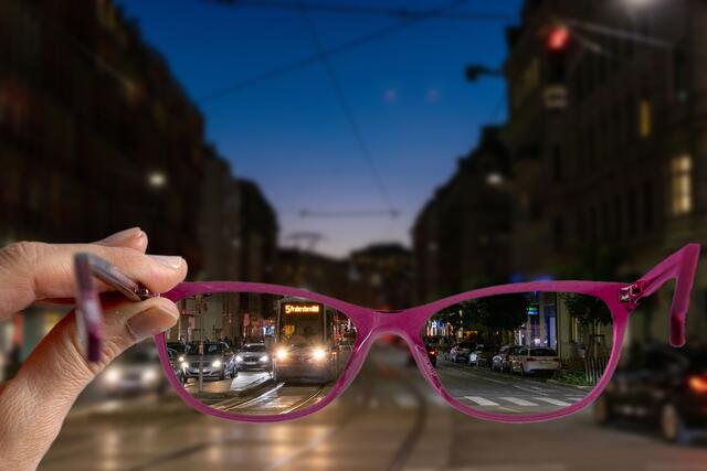 Optimal angepasste Brille für eine gute Sicht im Straßenverkehr. | Foto: Himmelhoch