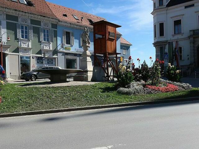 Kaum Platz für Menschen: das vollgeräumte Inselchen.
