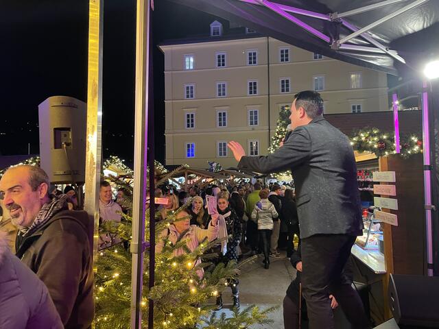 Entertainer Gregor Glanz  sorgt für Stimmung | Foto: BezirksBlätter