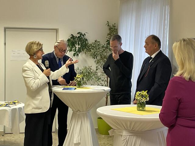 Johanna Mikl-Leitner stellt Helmut Neundlinger vor.