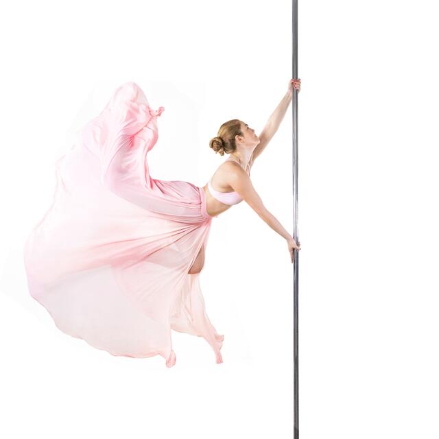 Ines Beranek nahm den Poledance von England mit nach Wien. | Foto: Poledance Vienna