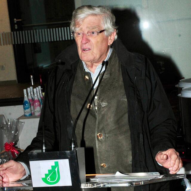 Für Vereinsobmann Helmut Heinricher ist klar. "Das Rätermuseum ist ein Fenster in die Vergangenheit." | Foto: Hassl