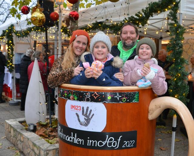 Gutes tun kann man bei "Weihnachten im Hof". Der Weihnachtsmarkt startet am 1. Dezember mit dem Punschausschank.  | Foto: privat