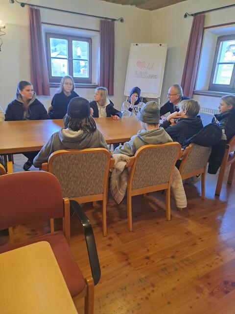 Die Mittelschule St. Michael mit Bürgermeister Manfred Sampl | Foto: Biosphärenpark Salzburger Lungau