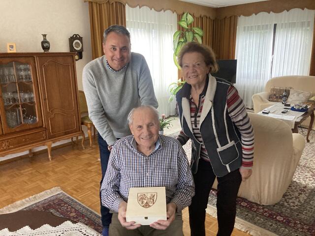 Franz Gatter freute sich über eine gemütliche Geburtstagsjause | Foto: Marktgemeinde Gablitz