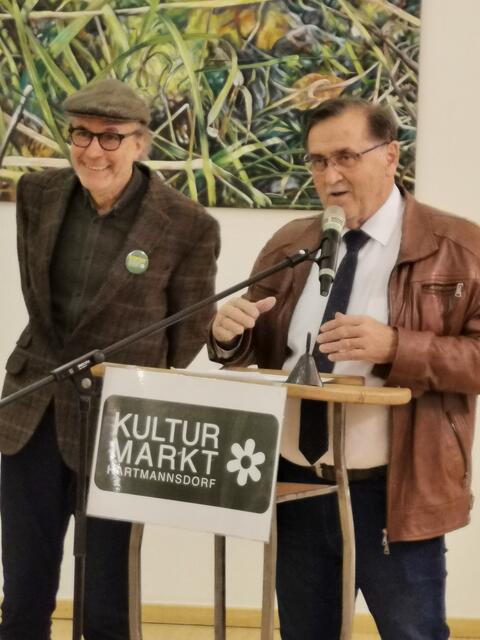 Werner Sonnleitner mit dem Markt Hartmannsdorfer Bürgermeister Otmar Hiebaum | Foto: Hermine Arnold