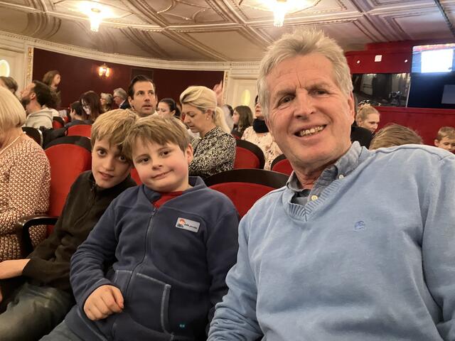 Opa Richard Szlezak mit Fabian und William.  | Foto: Stockmann