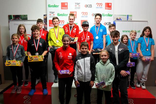 Mit gesamt 50 jungen SchützInnen konnte beim diesjährigen Herbst-Talentecup am Innsbrucker Landeshauptschießstand ein neuer Teilnehmerrekord verzeichnet werden. | Foto: Christian Kramer / TLSB