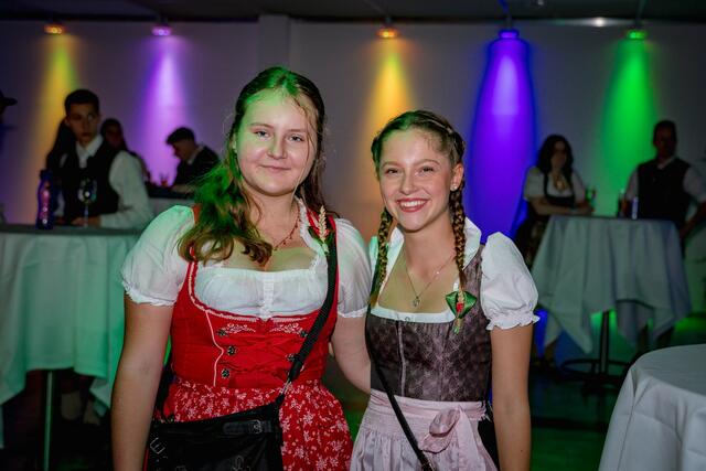 Anja und Helene, Schülerinnen aus Klagenfurt.