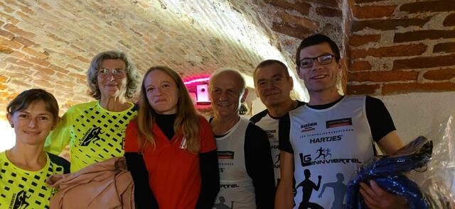 Glückliche Athleten der LG Innviertel.  | Foto: LG Innviertel