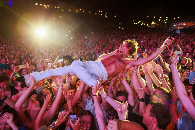 Bilderbuch mit Leadsänger Maurice Ernst zählt zu den erfolgreichsten österreichischen Popacts im deutschsprachigen Raum. | Foto: Paul Gärtner