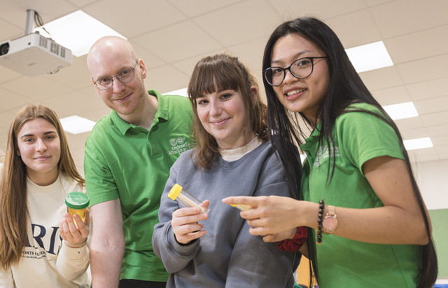 Wer sich für eine Ausbildung in der Pflege interessiert, ist am Vinzentinum genau richtig. | Foto: Vinzentinum Linz