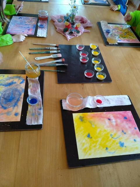 Die Kinder in der Tagesstätte "Kinder am Bauernhof" lieben es, kreativ tätig zu werden. | Foto: OÖ Familienbund