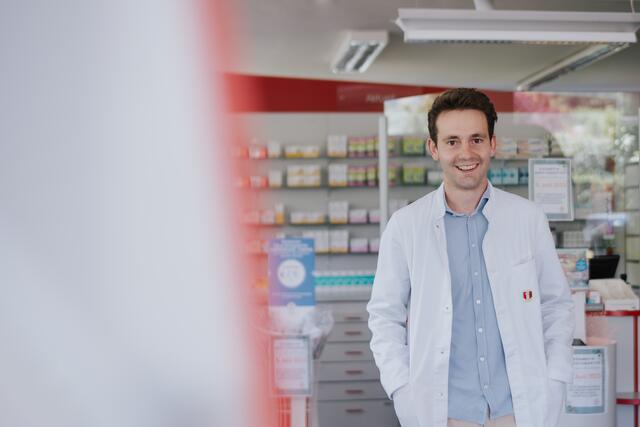 Stefan Kain von der Teurnia Apotheke in Möllbrücke ist der jüngste selbstständige Apotheker in Österreich. | Foto: Daniela Ebner