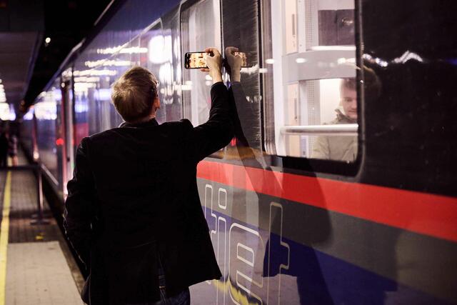 Das Interesse am neuen Nightjet war auch in Bregenz groß. | Foto: ÖBB/Marek Knopp