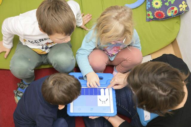 Die Kindergartenkinder konnten mit dem Tablet selbst Töne aufnehmen.  | Foto:  Kinderbüro der Universität Wien/APA/Hörmandinger