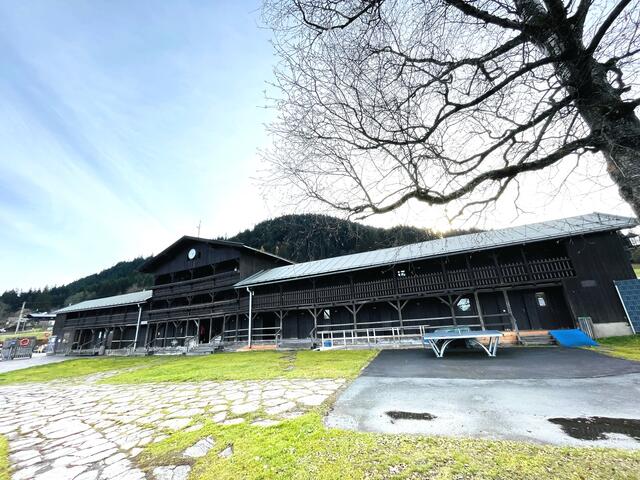 Das denkmalgeschütze Kabinengebäude wird umfangreich saniert und ausgebaut. | Foto: Kogler