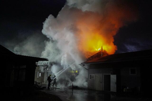 Dramatische Lage beim Brand einer Hackschnitzelanlage in Stögersdorf | Foto: FF Mooskirchen
