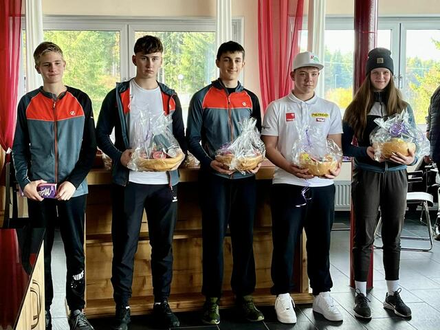 Siegerbild der Klasse Jugend A: Andreas Mair (4. SV Ellbögen), Mateus Labenz (3., RC Bludenz), Simon Haidegger (2., SV Rinn), Nicolas Sandbichler (1., SV Langkampfen), Lara Zimmermann (1., RV Imst) | Foto: RV Imst