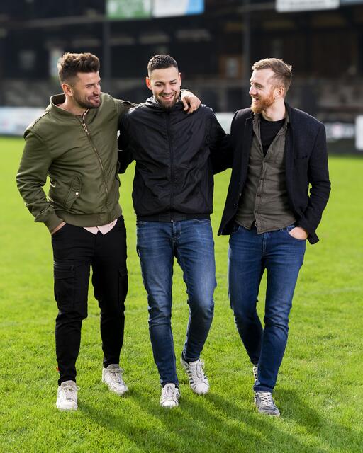 Die drei Grazer Thomas Seidl, Fabio Schaupp und Peter K. Wagner machten ihre Idee zum Buch.  | Foto: KPTN Marketing, Carla Assigal